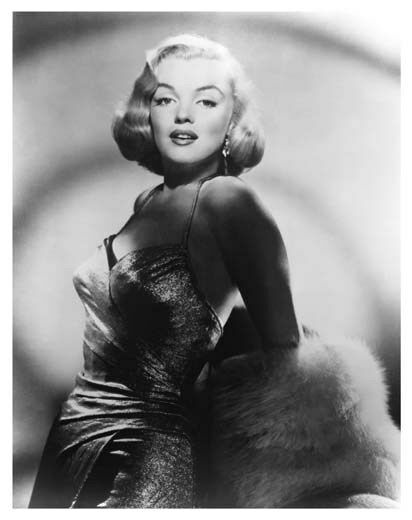 Marilyn Monroe Beautiful Portiat Still - (c837)